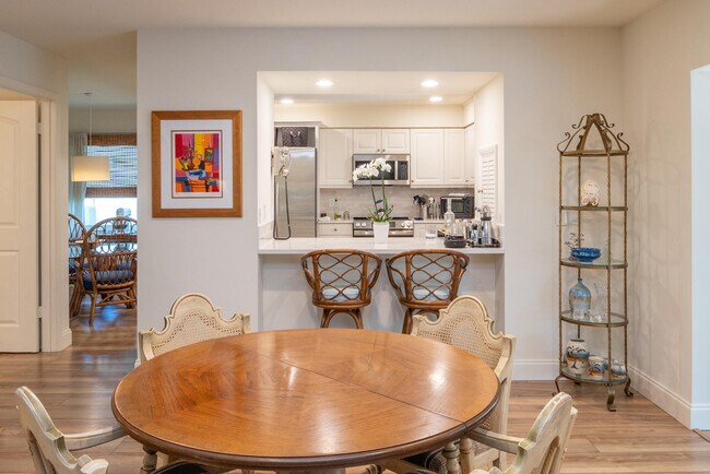 Building Photo - 3372 SE Court Dr