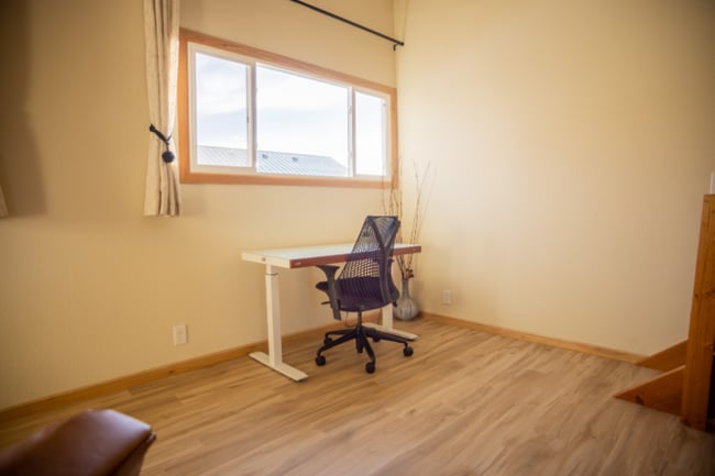 Building Photo - 5855 S View Rd