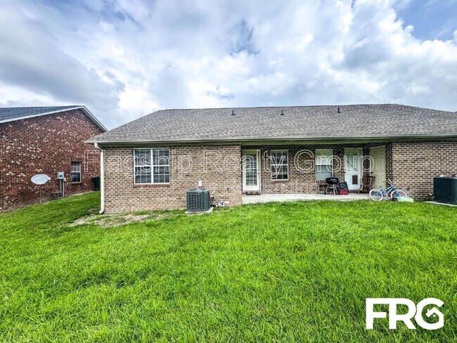 Building Photo - 3311 Moseley Dr