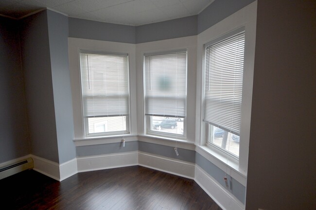 Building Photo - 475 Water St