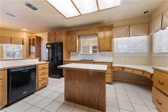 Building Photo - 2550 Co Rd 233
