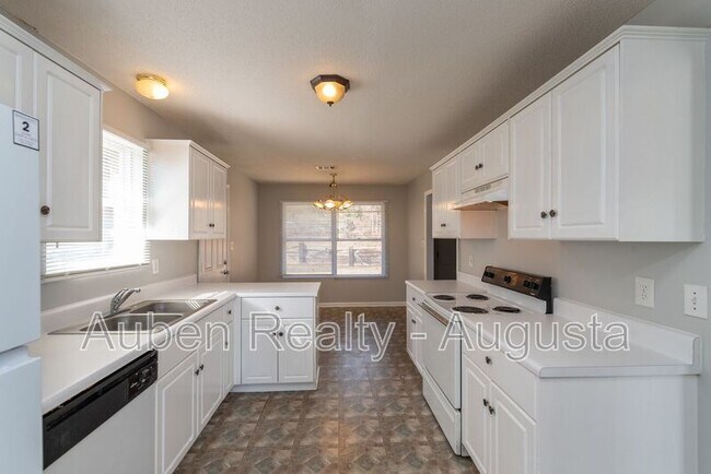 Building Photo - 3428 Monte Carlo Dr