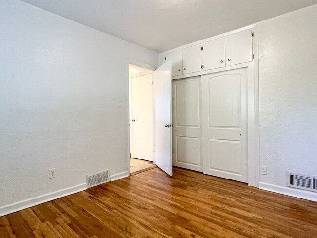 Building Photo - 2131 E Atkin Ave