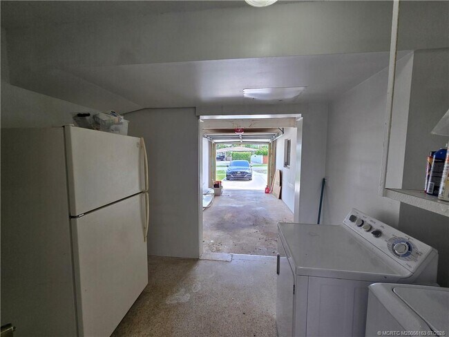 Building Photo - 2648 Rockcrest Ct