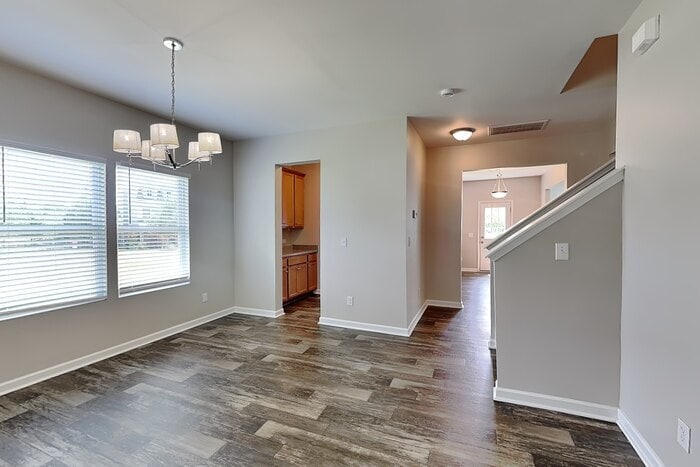 Building Photo - 807 Dantzler Court