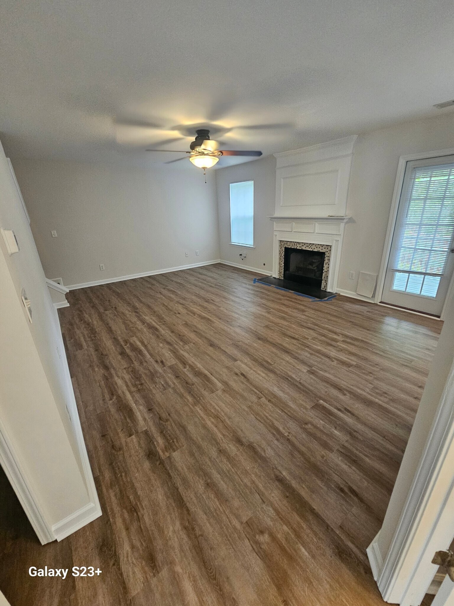 Building Photo - 304 Oak Cove Dr