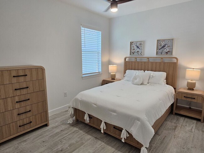 Building Photo - New Construction Seasonal Short-Term 3 Bedroom 2 Bathroom with a Bonus Room in Legacy Groves!