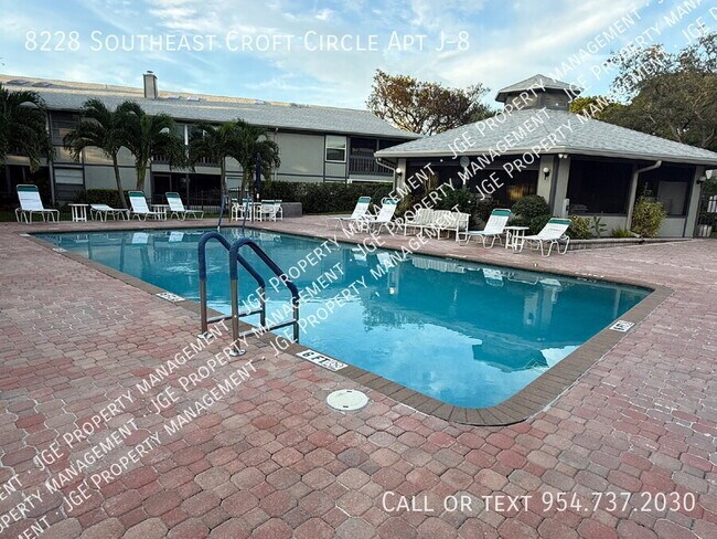 Building Photo - 8228 SE Croft Cir
