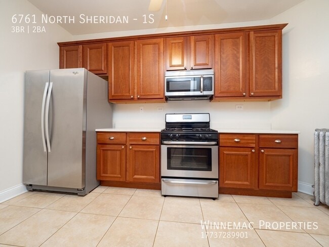 Building Photo - 6761 North Sheridan-1S