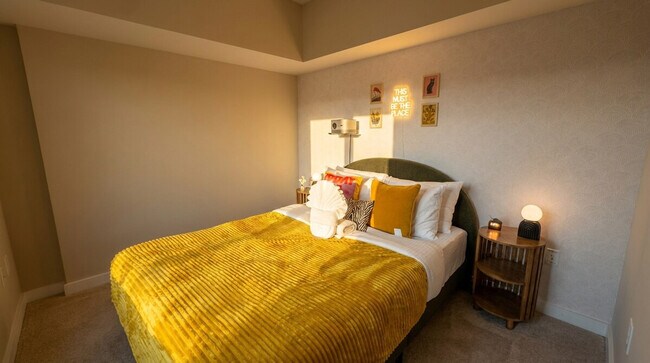 Building Photo - 2000 U.S. 29-SI ID1511358P