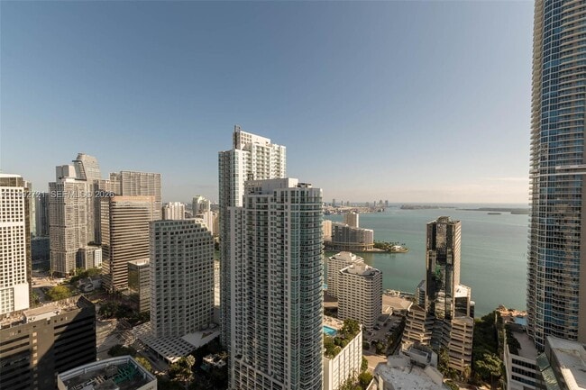 Building Photo - 1010 Brickell Ave