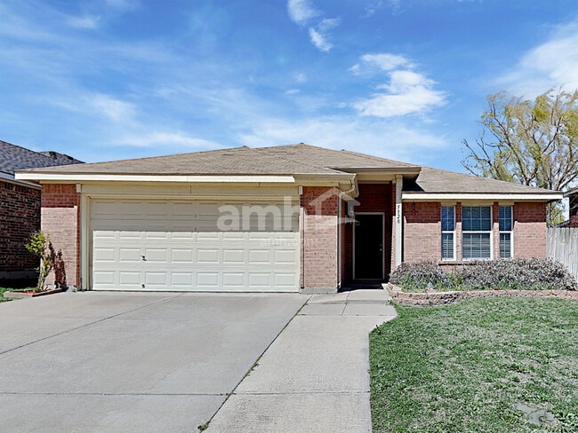 Building Photo - 5820 Bridal Trl