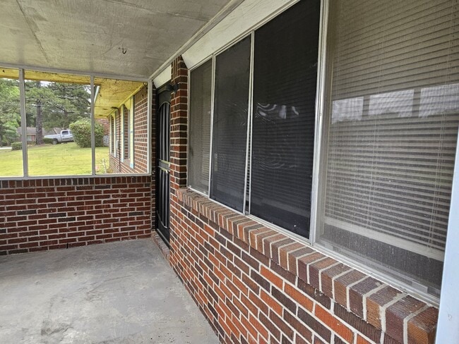 Building Photo - 5418 Planter Ct
