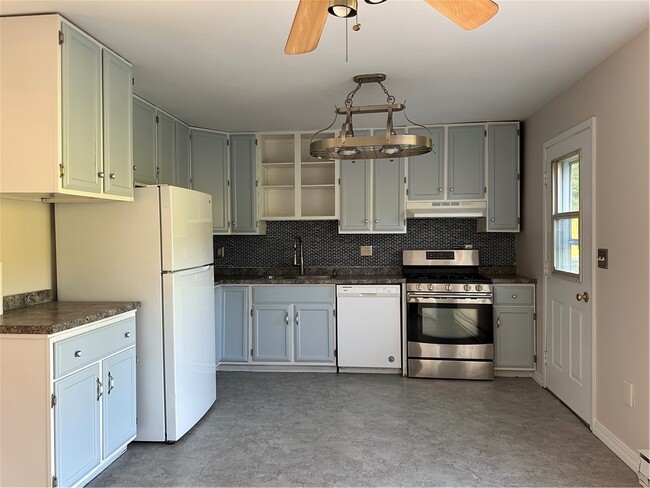 Building Photo - 410 County Rd 19