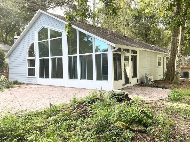 Building Photo - 12332 NW 7th Ln