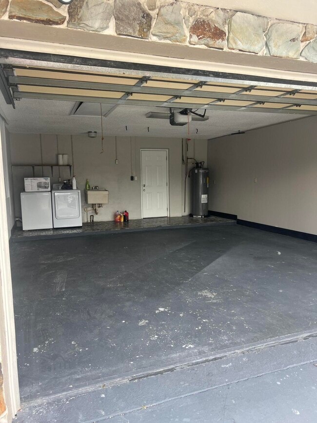 Building Photo - 9173 E Highland Pines Blvd
