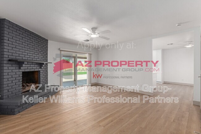 Building Photo - 7660 W Palmaire Ave
