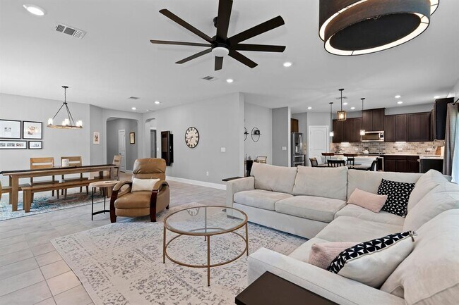 Building Photo - 7813 Peccary Dr