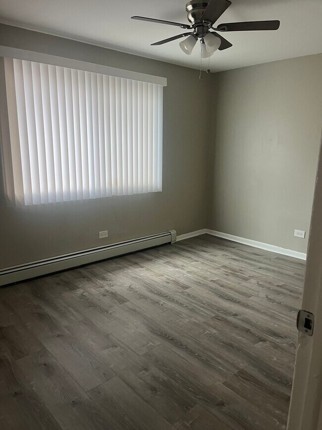 Building Photo - 8701 84th Ct