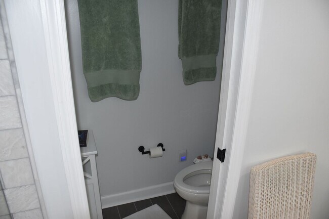 Building Photo - 3/2 Home in The Reserve