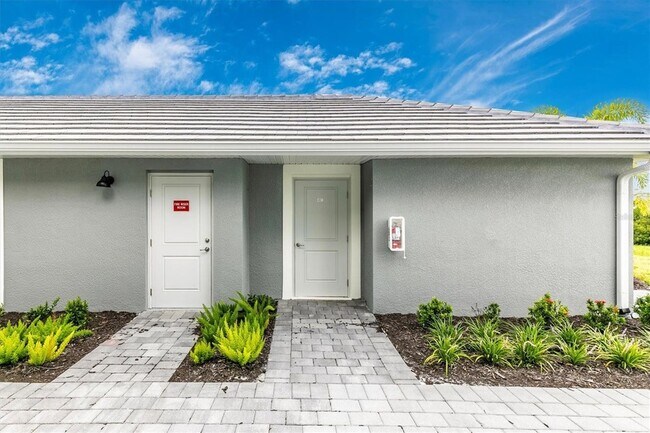 Building Photo - 12580 Galapagos Ct