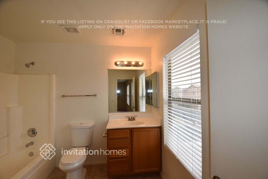 Building Photo - 2774 S Southwind Dr