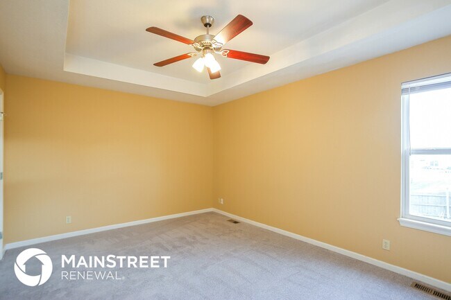 Building Photo - 1507 NW High View Dr