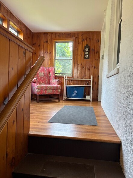 Stairs and porch - 816 Mill Plain Rd