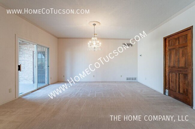 Building Photo - 5411 N Sundance Pl