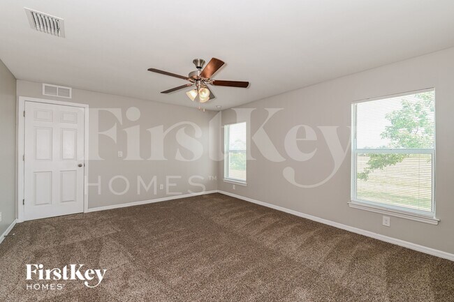 Building Photo - 1213 NW 16th Terrace