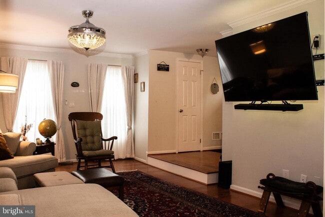 Building Photo - 311 Whitcliff Ct