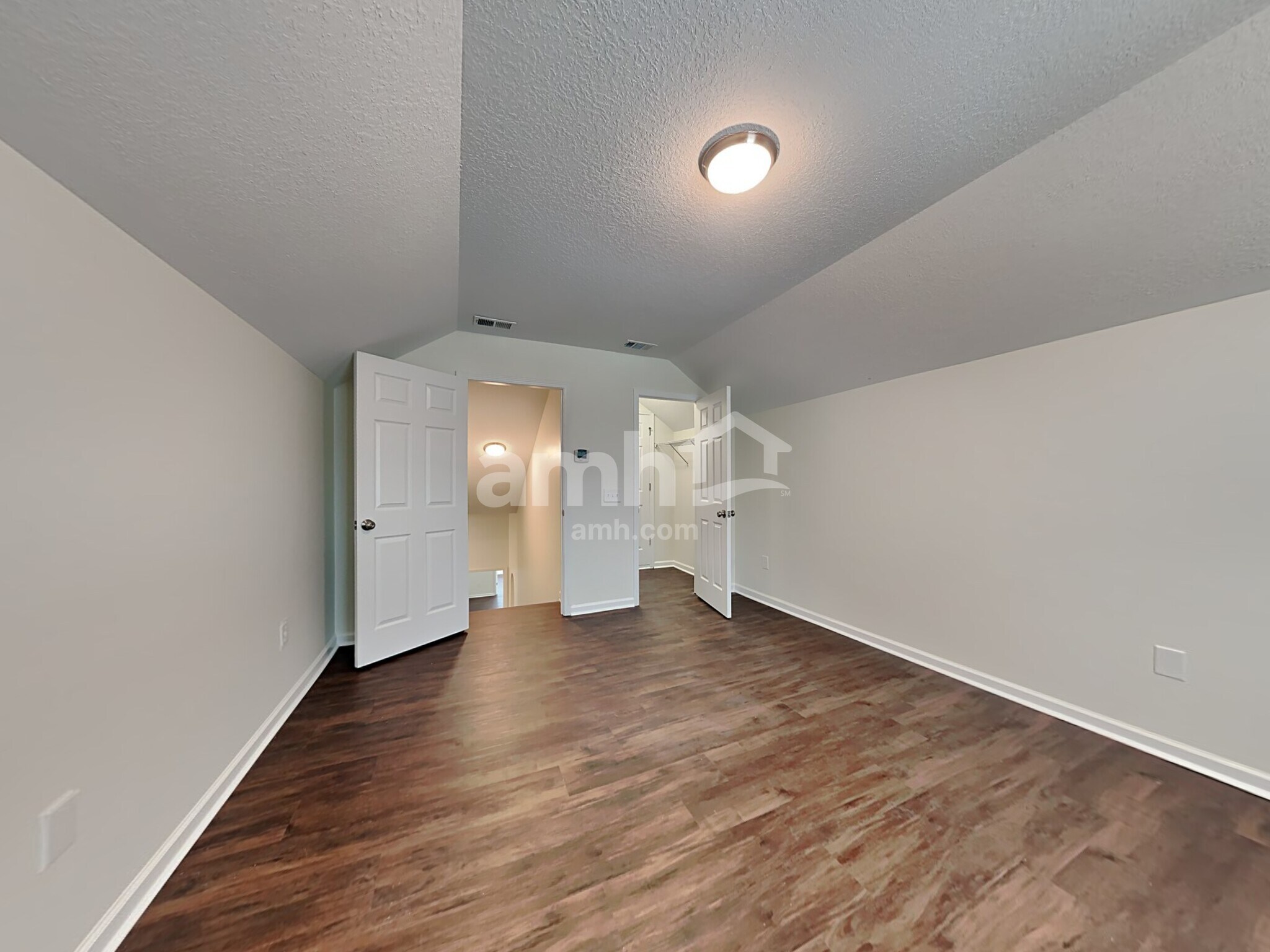 Building Photo - 632 Stonebridge Cir