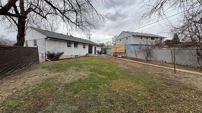 Building Photo - 7604 Reed St