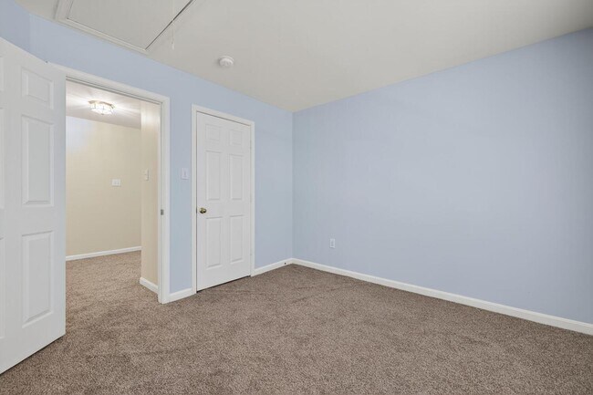 Building Photo - 12031 Arista Manor Way