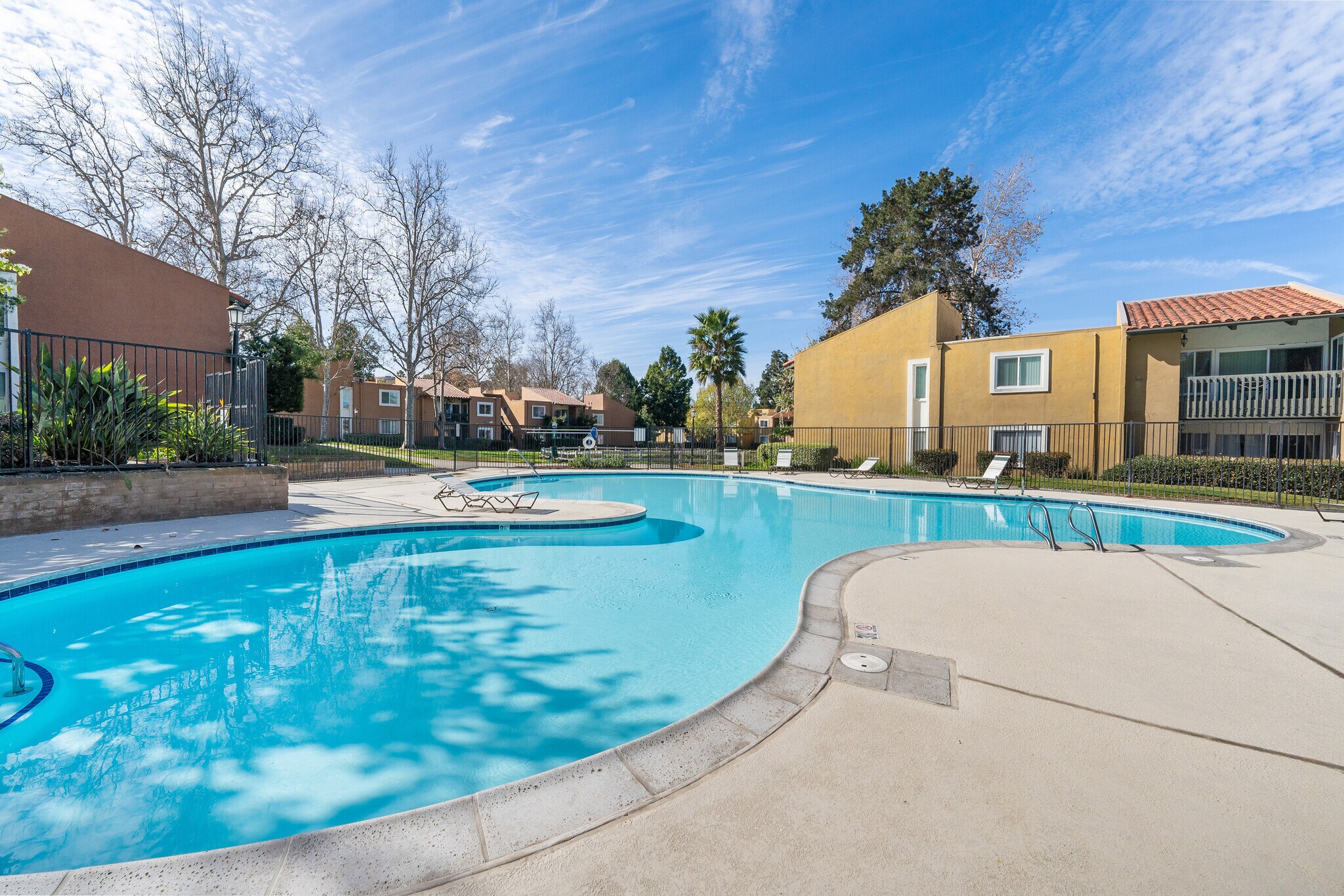 Building Photo - 17141 W Bernardo Dr