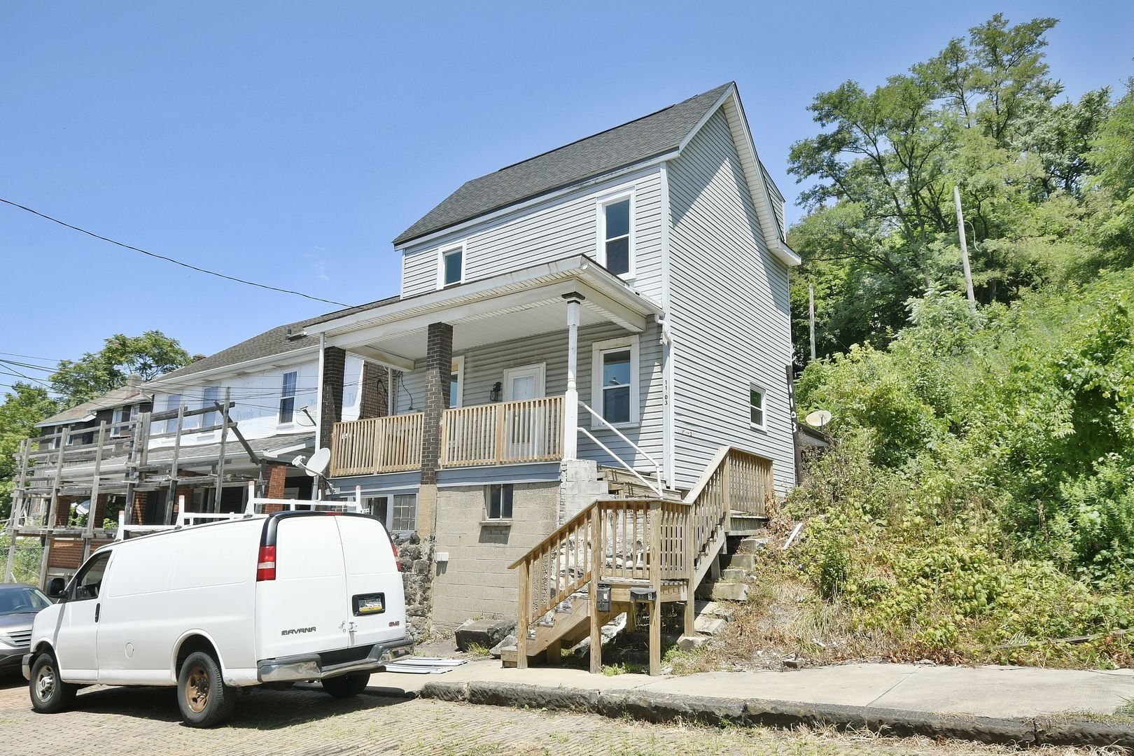 Building Photo - 1103 Crosby St