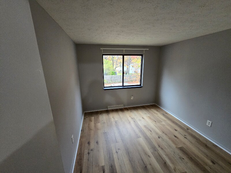 Building Photo - 26640 Lake of the Falls Blvd