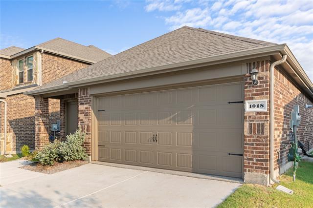 Building Photo - 1018 Stones Throw Dr