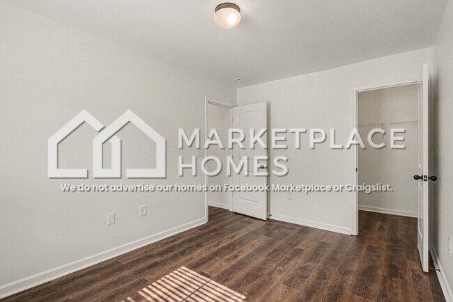 Building Photo - 6027 Oak Bend Ct