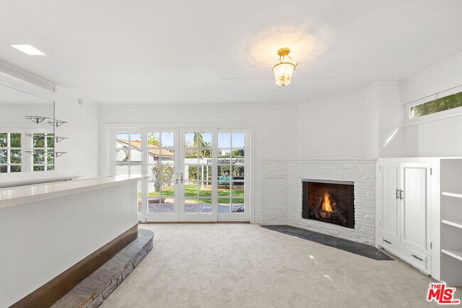 Building Photo - 1204 S Beverwil Dr