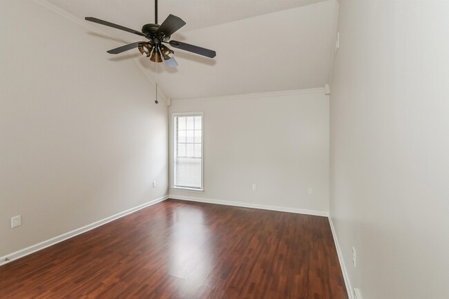 Building Photo - 6567 W Crystal Oak Cove
