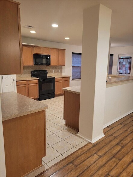 Building Photo - 433 Moorhen Cove