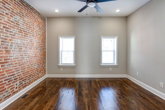 Building Photo - 2914 Westmont St