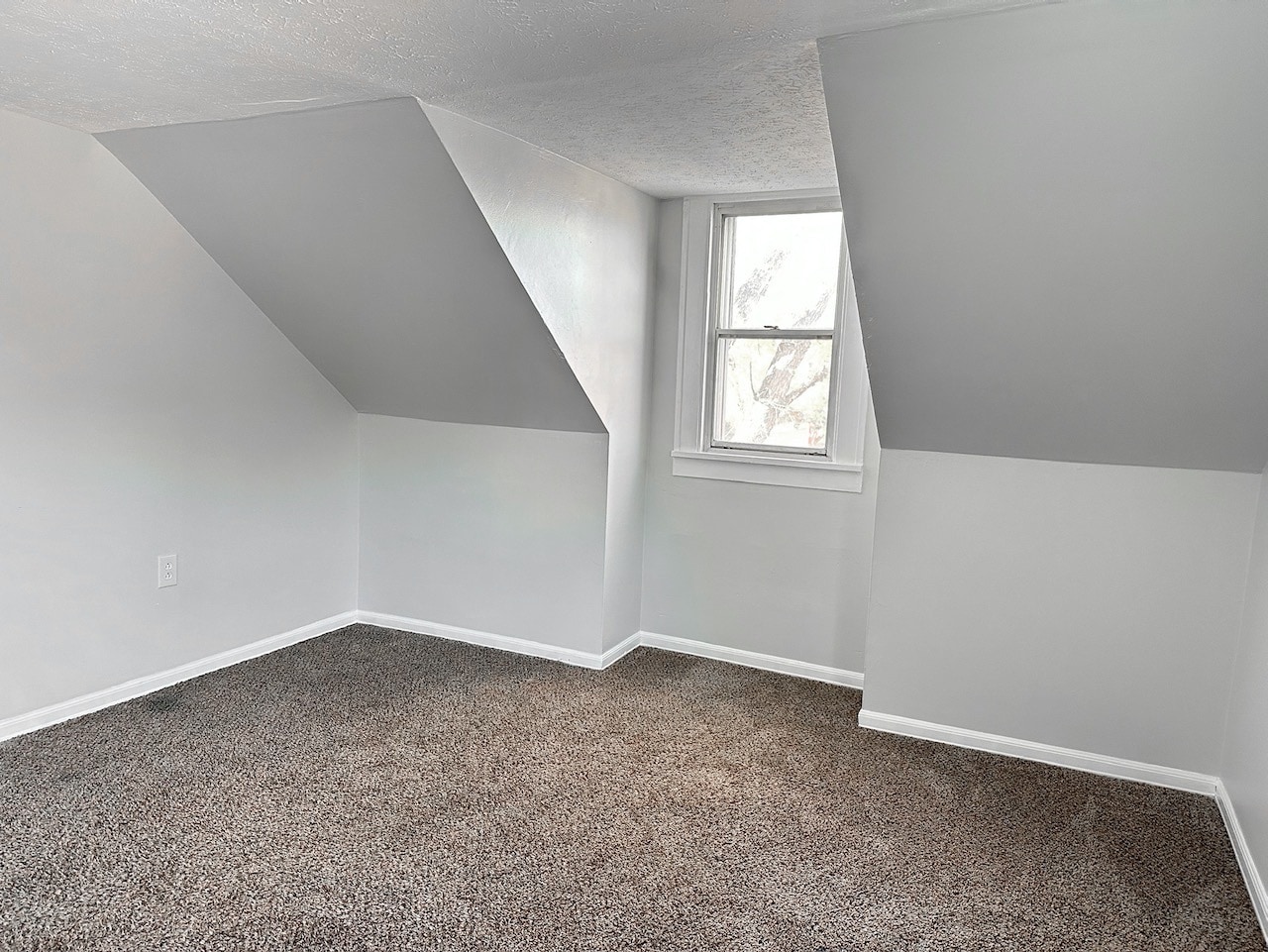 Building Photo - 222 W Union St