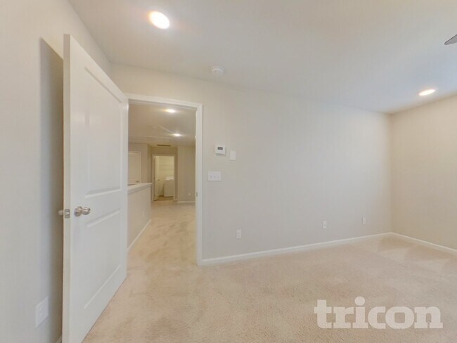 Building Photo - 80 Leyland Ct