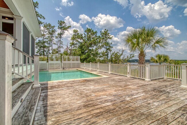 Building Photo - 4 Bedroom 4.5 Bath Home in Dunes West - Mt...