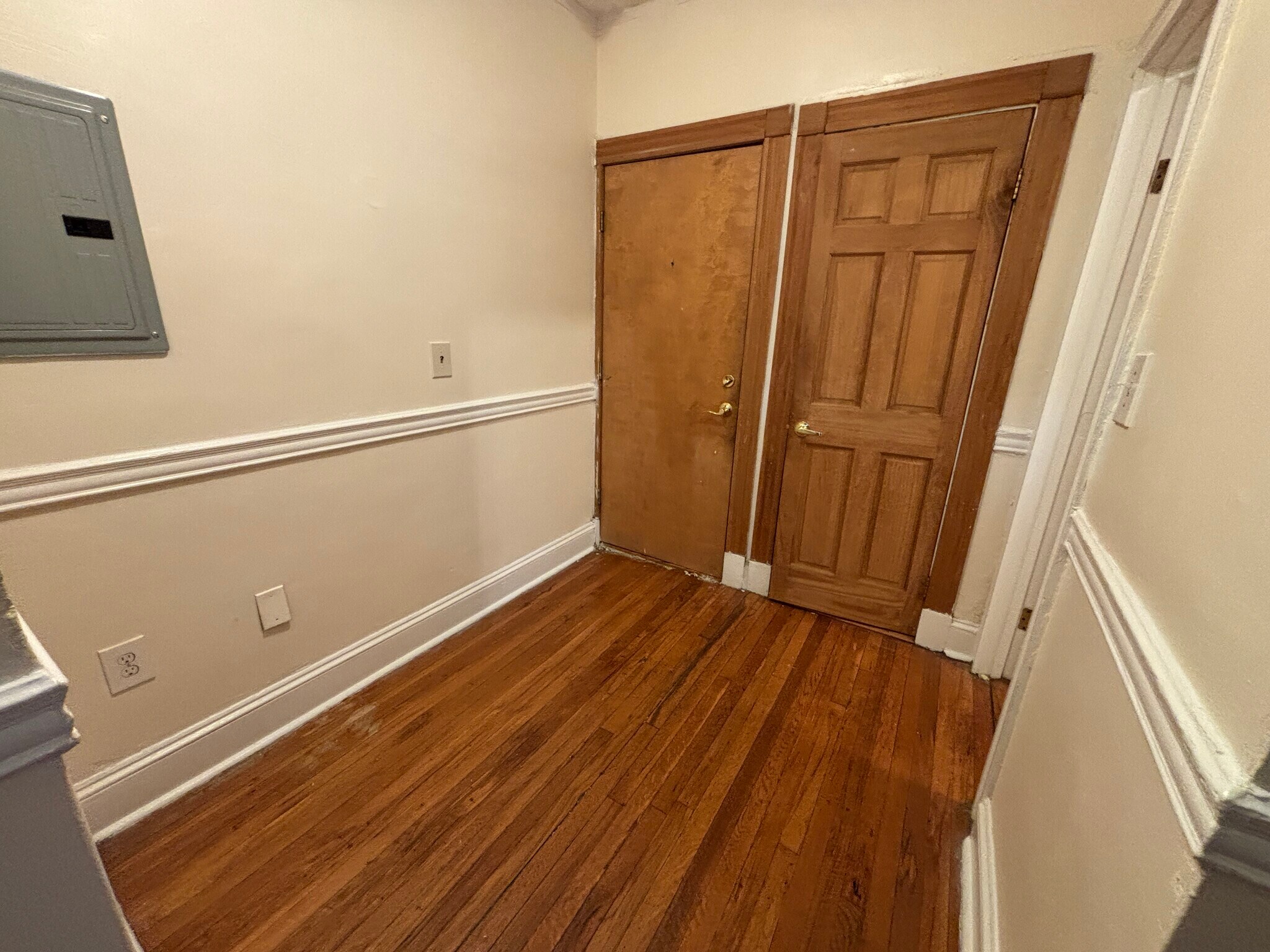 Building Photo - 360 Riverway