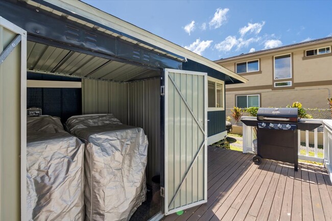 Building Photo - 36 Pokoa Pl