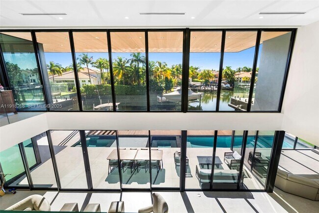 Building Photo - 1102 Washington St