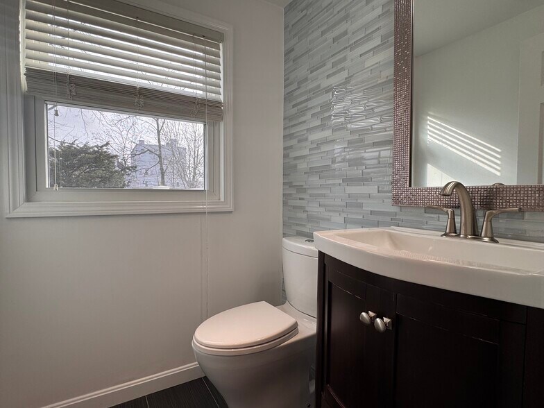 Building Photo - 34 Braman St